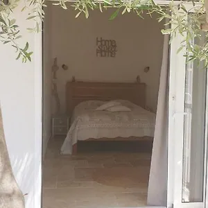 https://chambre-independante-avec-jardin-privatif.fr-provencehotel.com