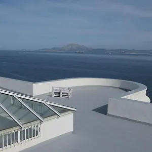 https://floating-house-tarifa.es-andalucia.com